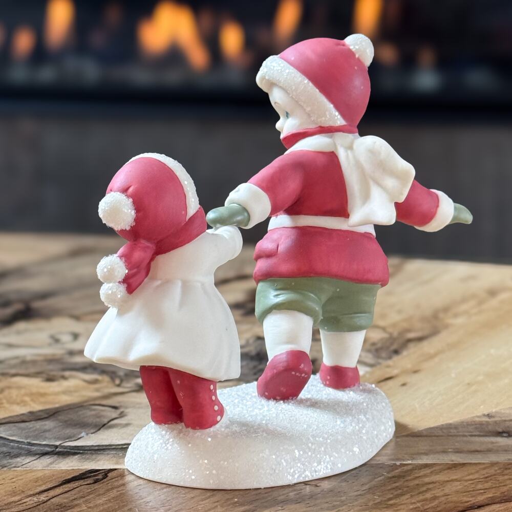 2002 Department 56 "Take My Hand" Simple Traditions Holly Lane Figurine, Holiday - Picture 7 of 14